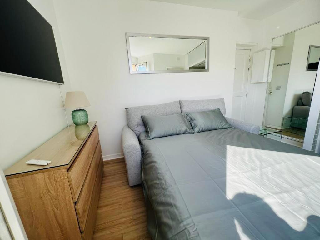 Suite Vue Montmartre & Balcon ปารีส ภายนอก รูปภาพ