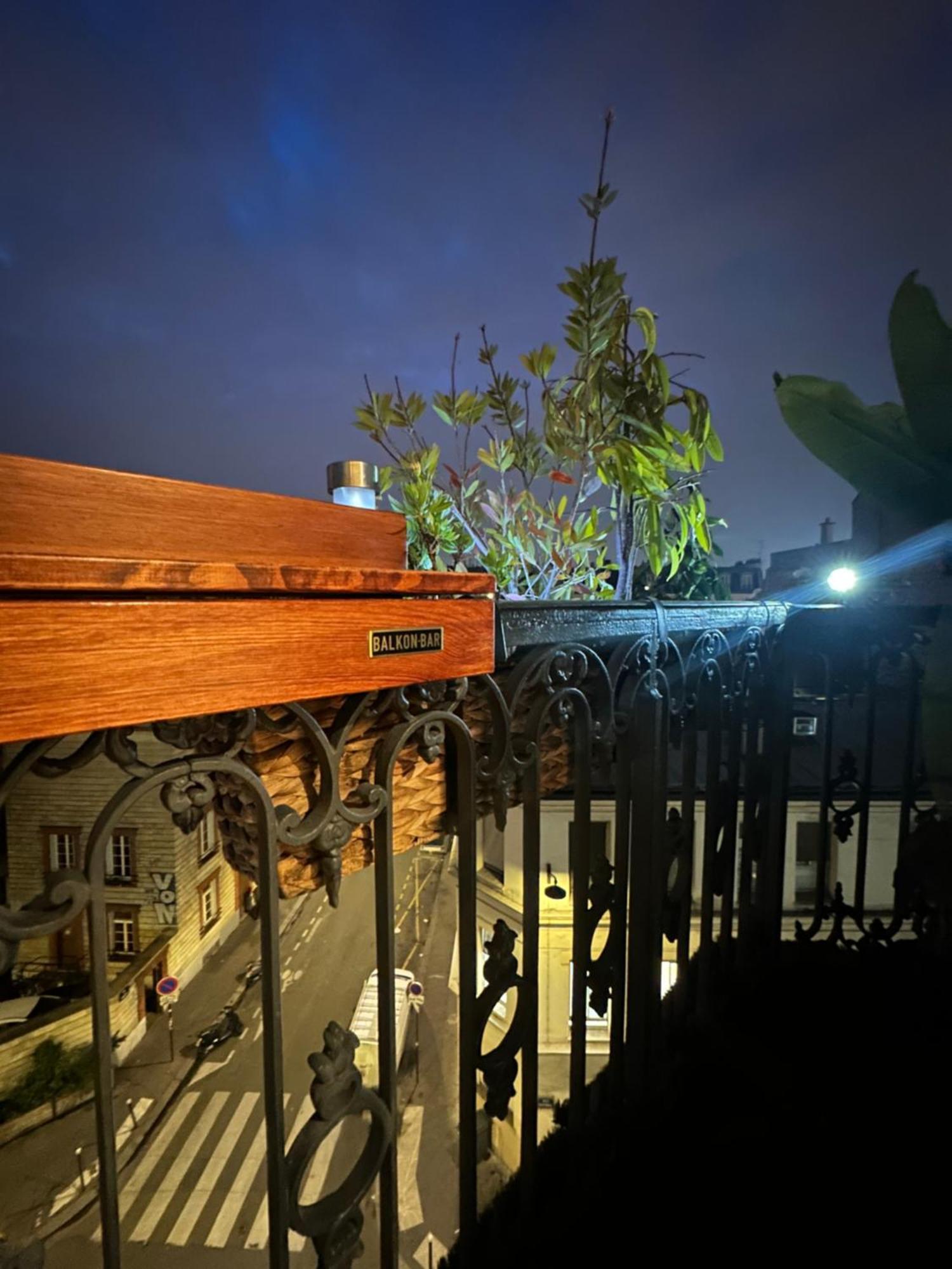 Suite Vue Montmartre & Balcon ปารีส ภายนอก รูปภาพ